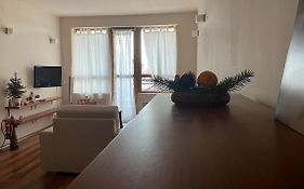 Apartment At White Lavina Hotel